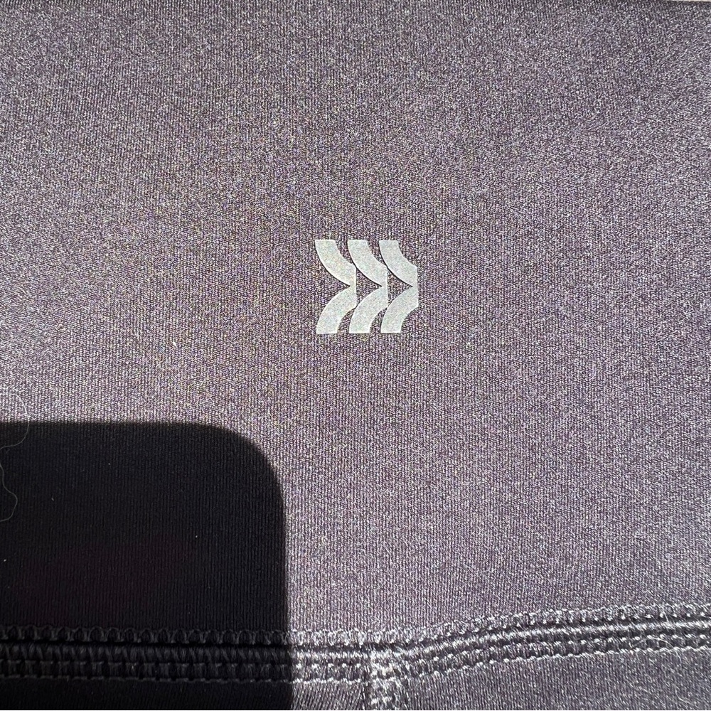 All in Motion: Women’s Athletic Leggings in Black. Size Large. - Picture 9 of 11